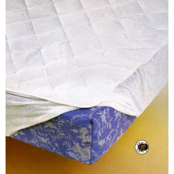 Protector acolchado impermeable. Cama 150