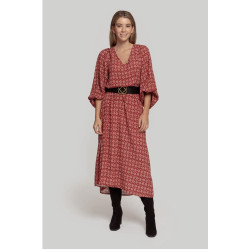 Vestido entre tiempo.
