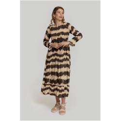 Vestido casual entre tiempo