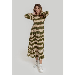 Vestido casual entre tiempo