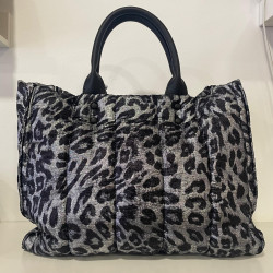 Bolso cuadrado dos asas