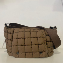 Bolso tele marrón.