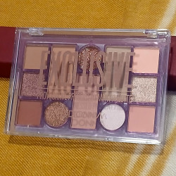 Estuche Paleta de Sombra de Ojos