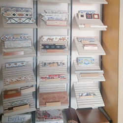 Zócalos y Decoraciones en Cerámica