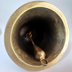 Campana de bronce