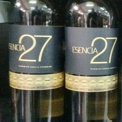Esencia 27. Vino Blanco Semidulce