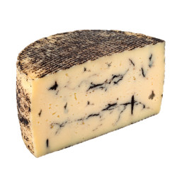 Queso de Oveja Curado con Trufa Negra