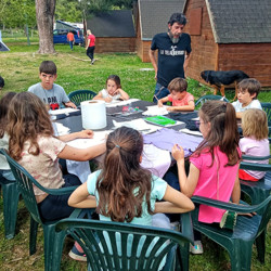 Taller Ilustración Textil sobre Camisetas - Lluvia de Ideas, Riópar 2024
