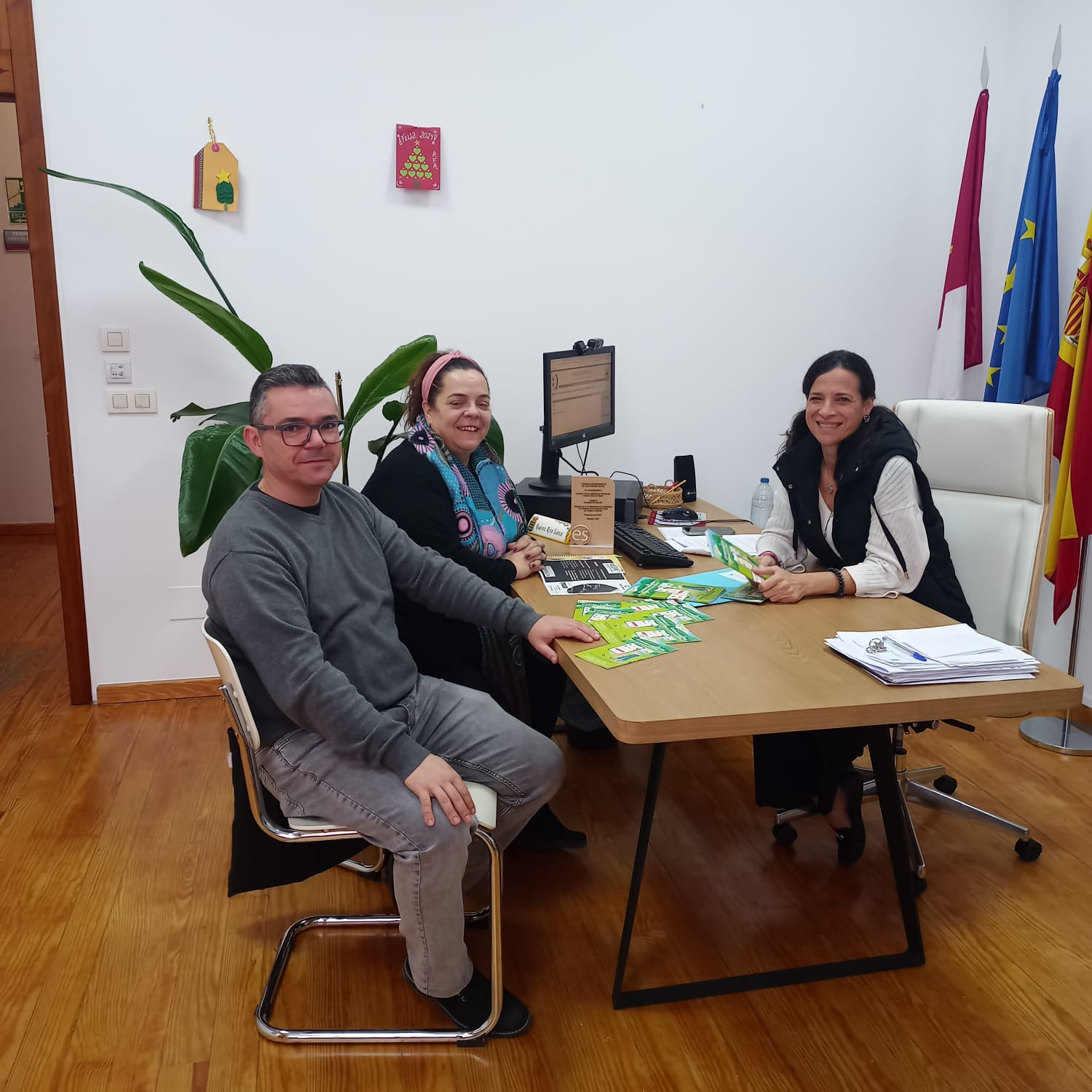Presentación del Proyecto Comercialízate en el Ayuntamiento de Elche de la Sierra